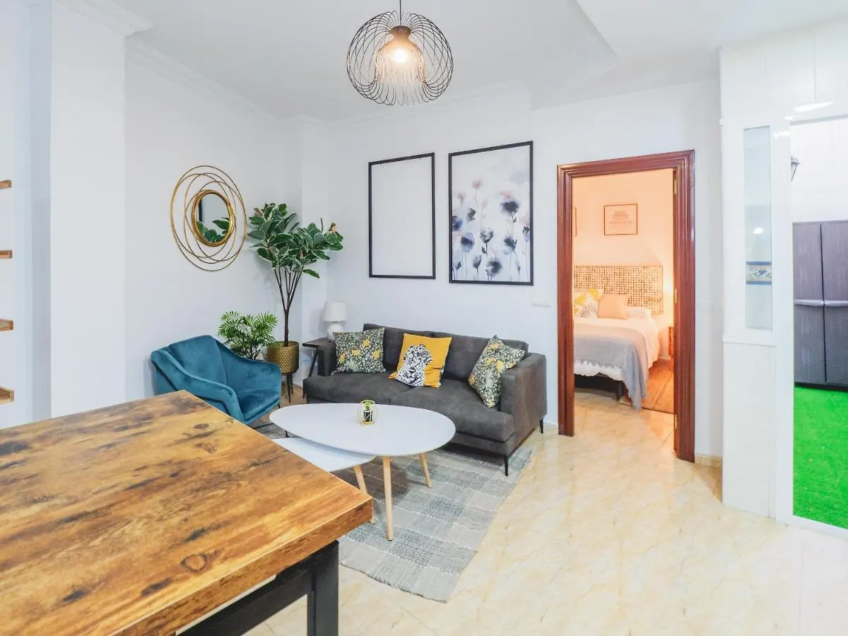 Cubo'S Four Square Apartment Alhaurín el Grande 0*,  Spanien
